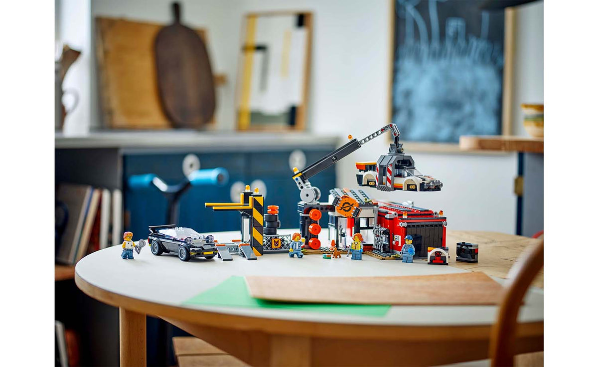 LEGO City 60472 Scrapyard with Cars