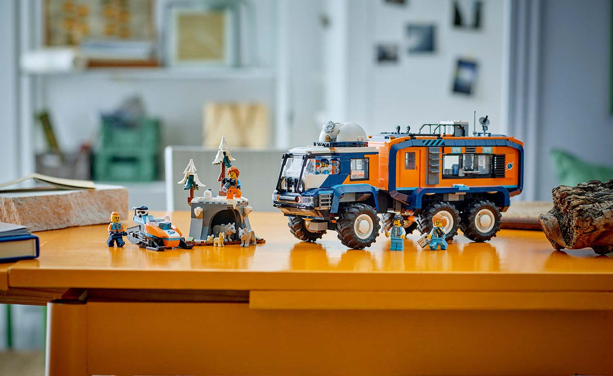 LEGO City 60471 Arctic Explorer Science Lab Truck