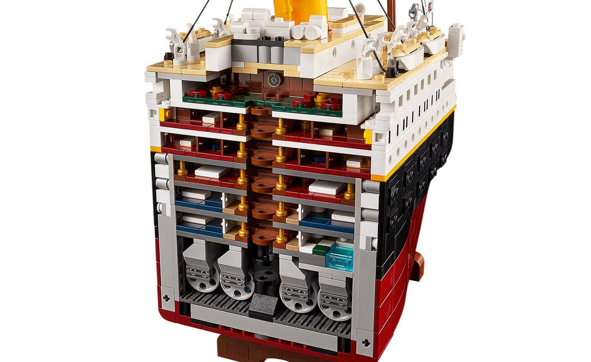 LEGO Icons 10294 Titanic