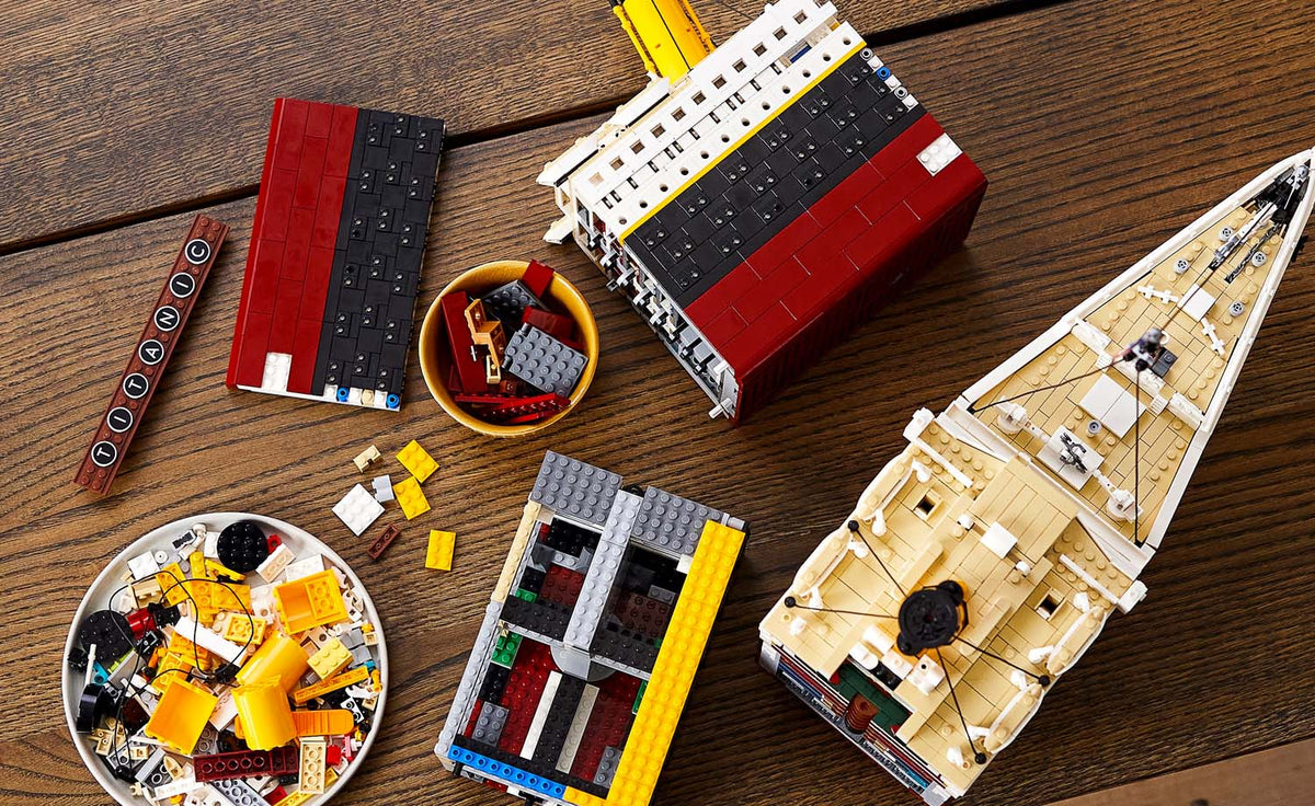 LEGO Icons 10294 Titanic