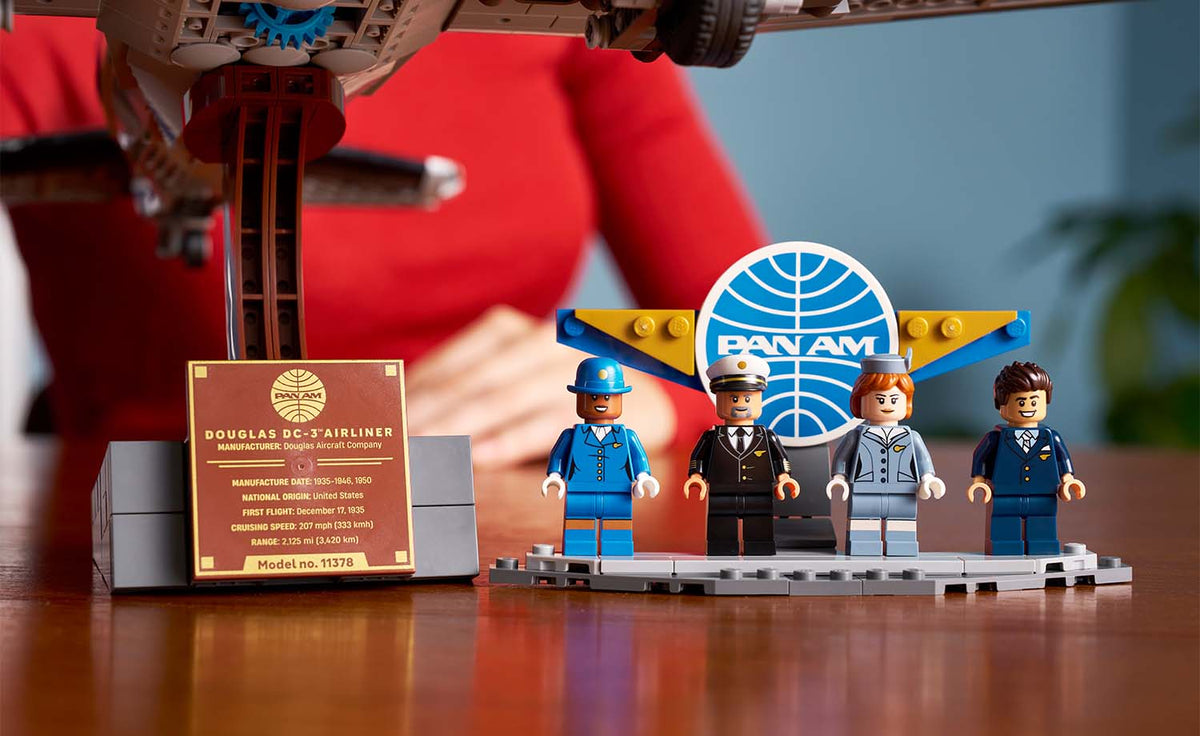 LEGO Icons 11378 Douglas DC-3 PAN AM Airliner
