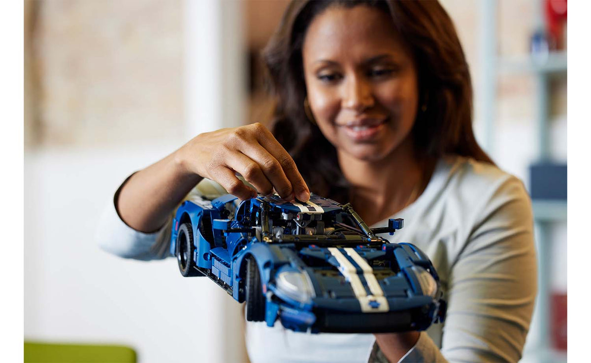 LEGO Technic 42154 2022 Ford GT