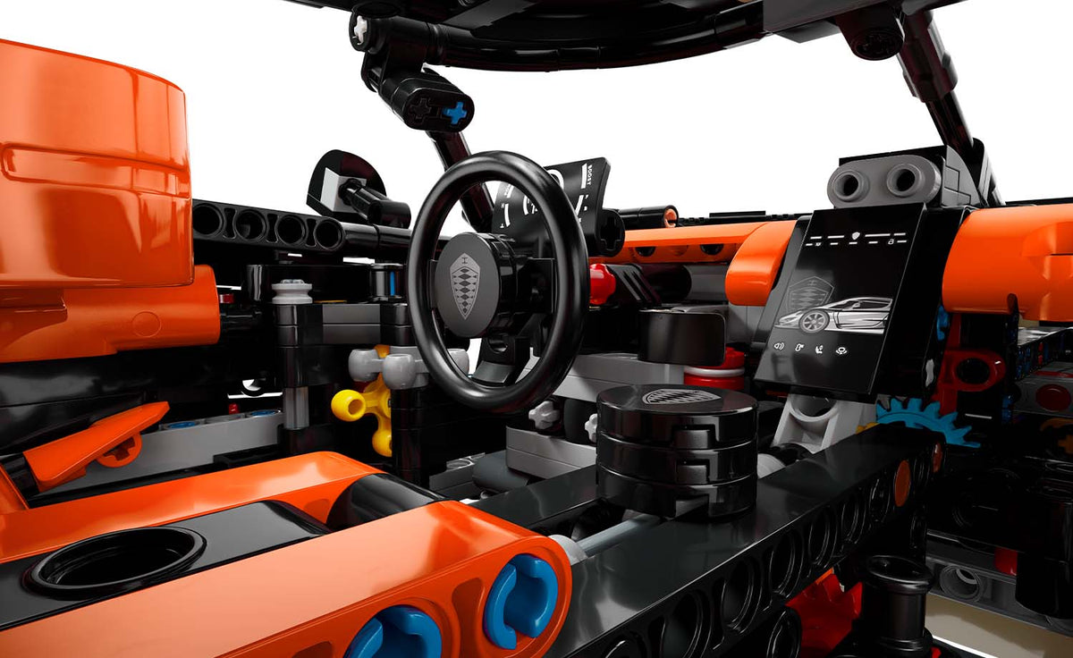 LEGO Technic 42232 Koenigsegg Sadair's Spear Megacar