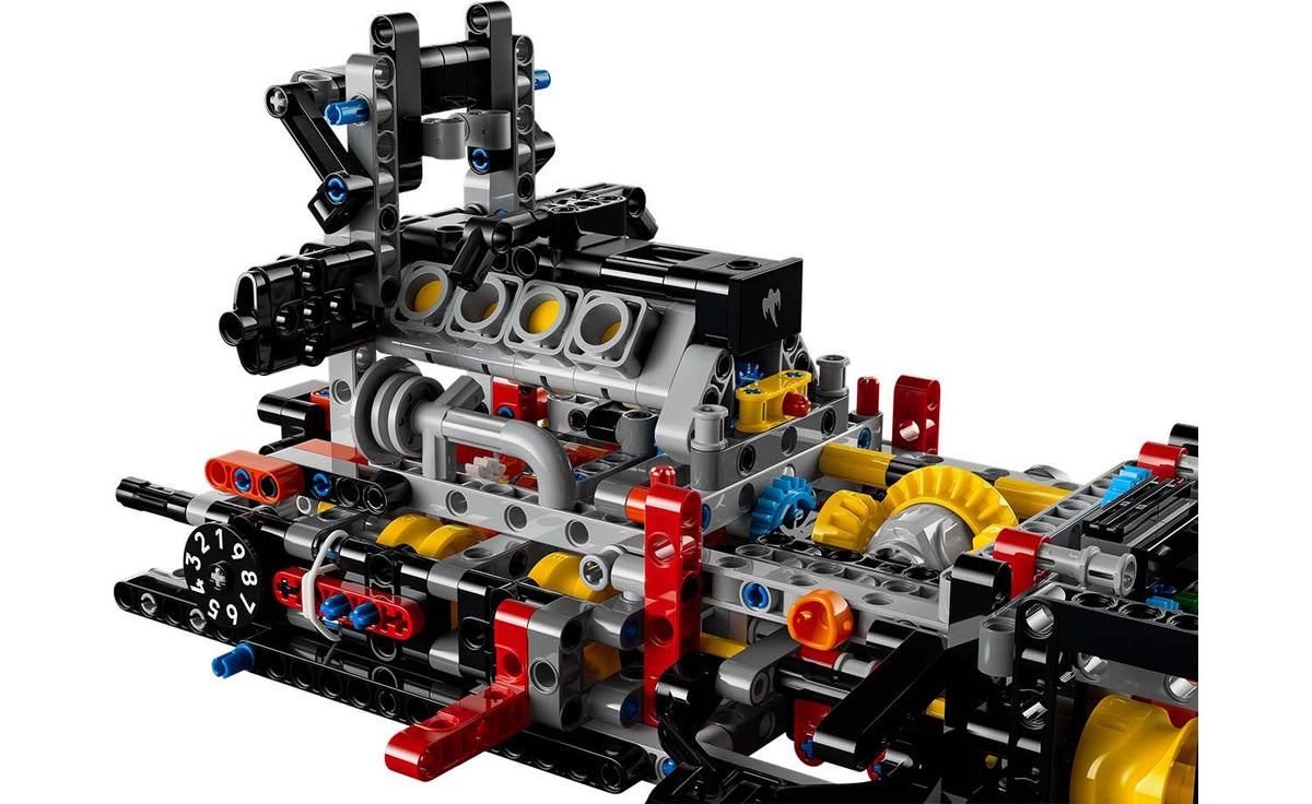 LEGO Technic 42232 Koenigsegg Sadair's Spear Megacar