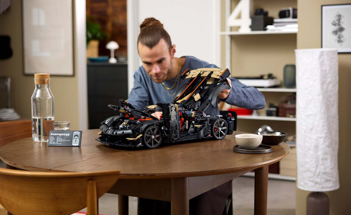 LEGO Technic 42232 Koenigsegg Sadair's Spear Megacar