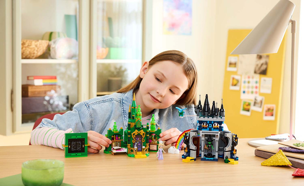 LEGO Wicked 75689 Emerald City & Kiamo Ko Castle